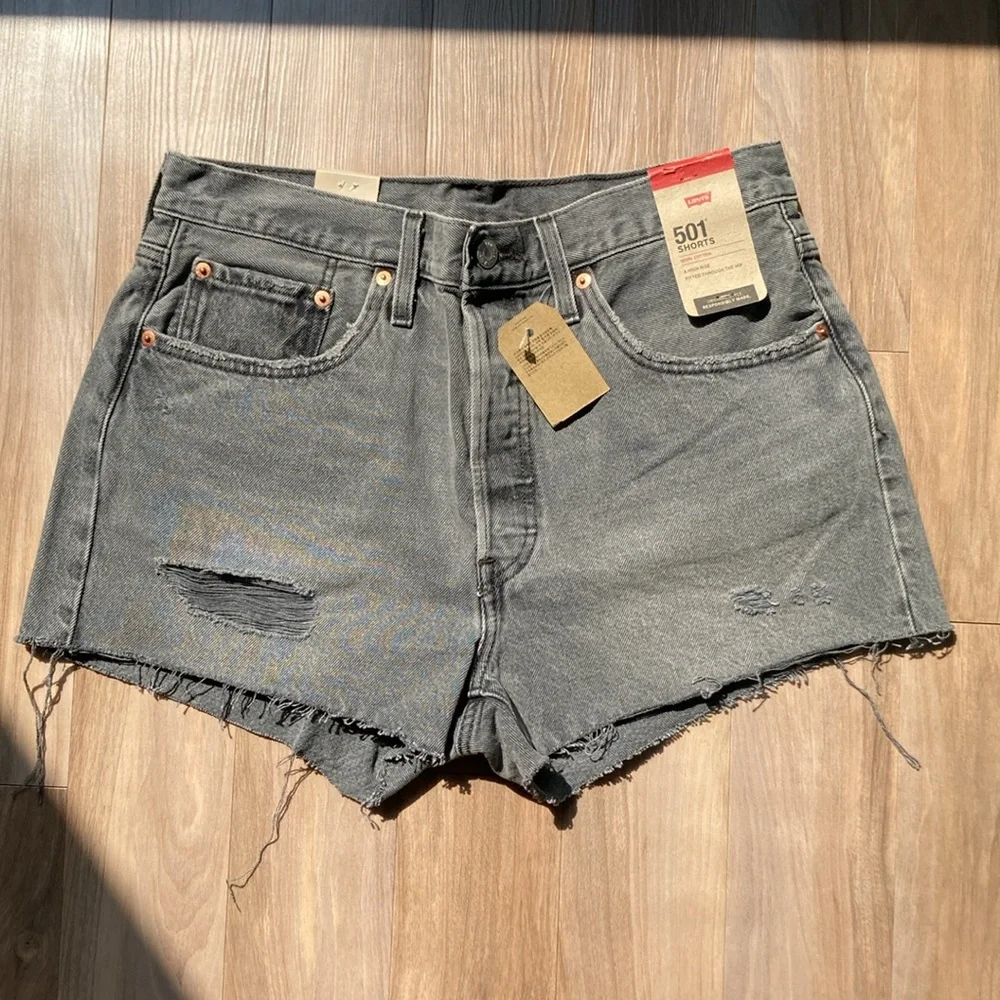 Levi’s distressed high rise 501 jean cotton denim short cutoff vibe 31 - Picture 4 of 17